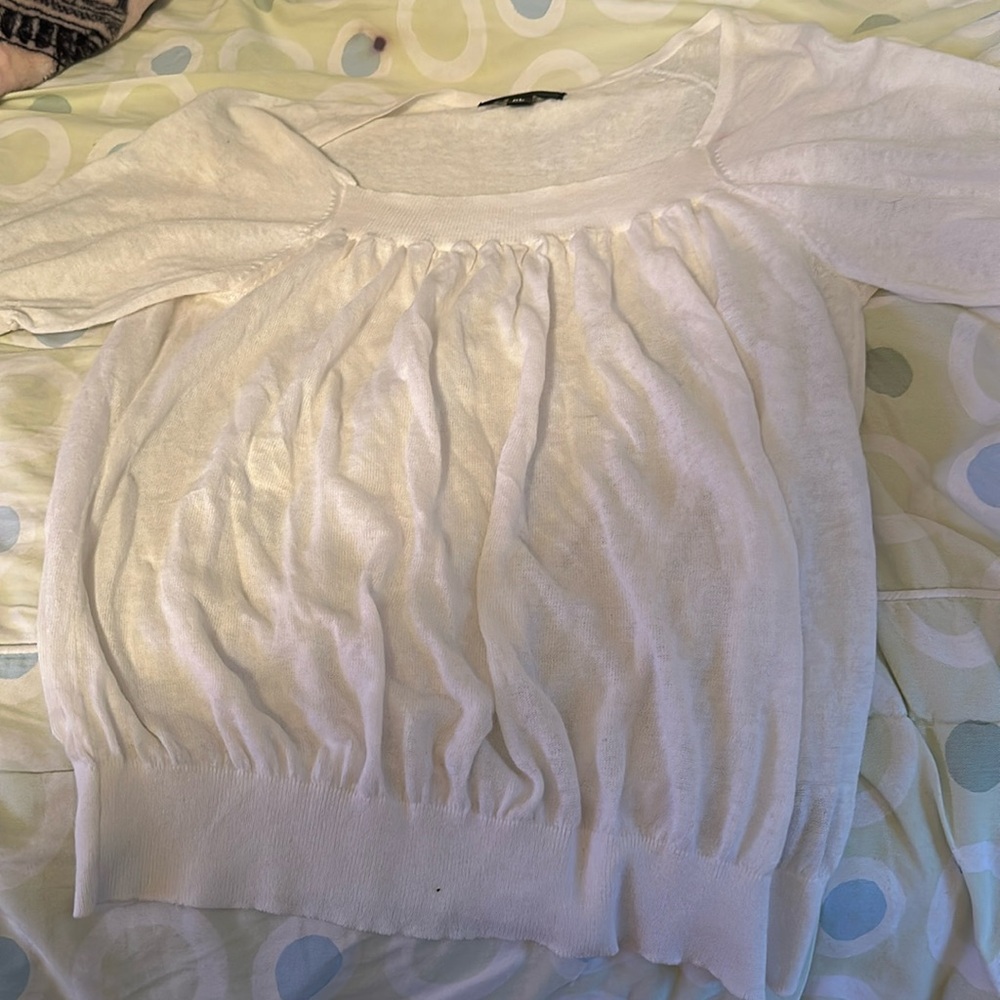 Mossimo barely worn white square neck short sleeve sweater